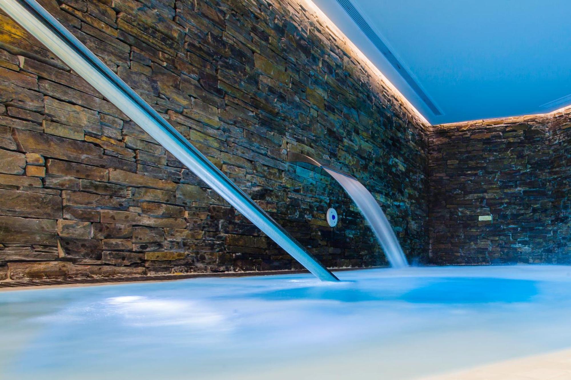 סיירה נבדה El Lodge, Ski & Spa מתקנים תמונה
